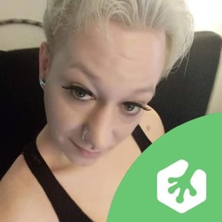 Athena Ozanich profile picture