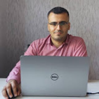 Mohammad Hossein Moayeri (Web Programmer) profile picture