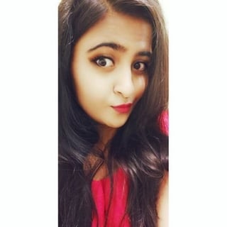 Pooja Mansukhani 💻 profile picture