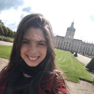 Julia Pinheiro profile picture