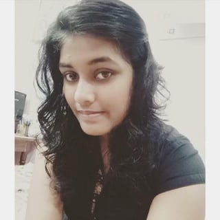 Somya Prajapati profile picture