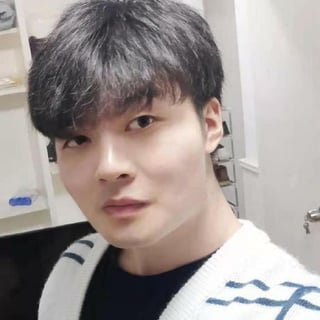 MrXujiang profile picture
